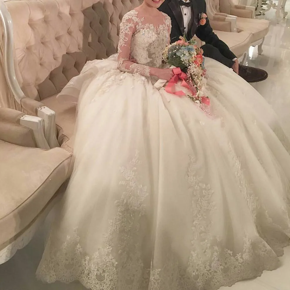 High Neck Vestidos De Novia Appliques Vestido De Noiva Sleeveless Wedding Dresses Lace Robe De Mariée