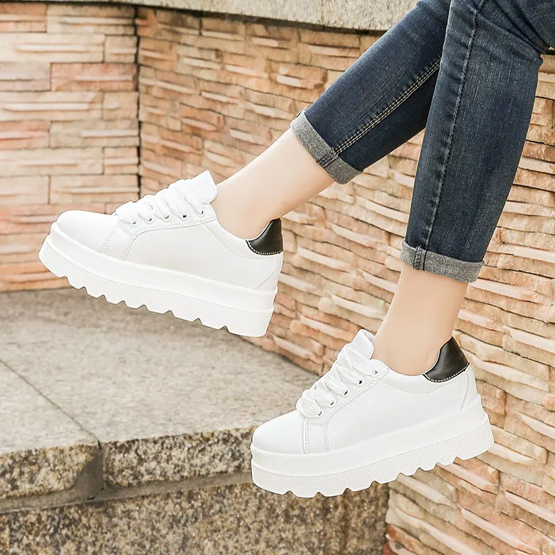 

Flat Platform Sneakers Women Shoes Ladies Flats Moccasins Lace Up Leather Shoes Woman Solid White Oxfords Casual Shoes Loafers