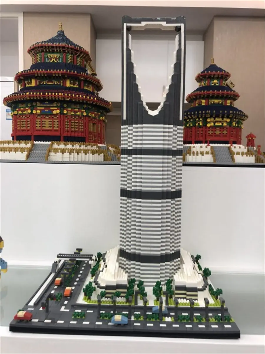 11012103131_1725902730