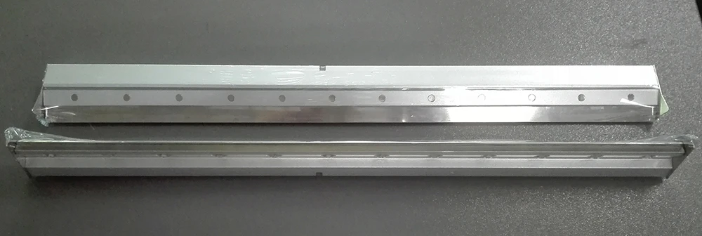 dek 510mm 60 degree 15mm overhang squeegee 2