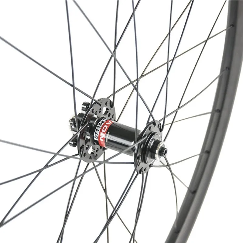 Top 29er carbon mtb wheelset hookless 25mm depth 27mm width with DT hub in promotion 2 Top 29er carbon mtb wheelset hookless 25mm depth 27mm width with DT hub in promotion 2