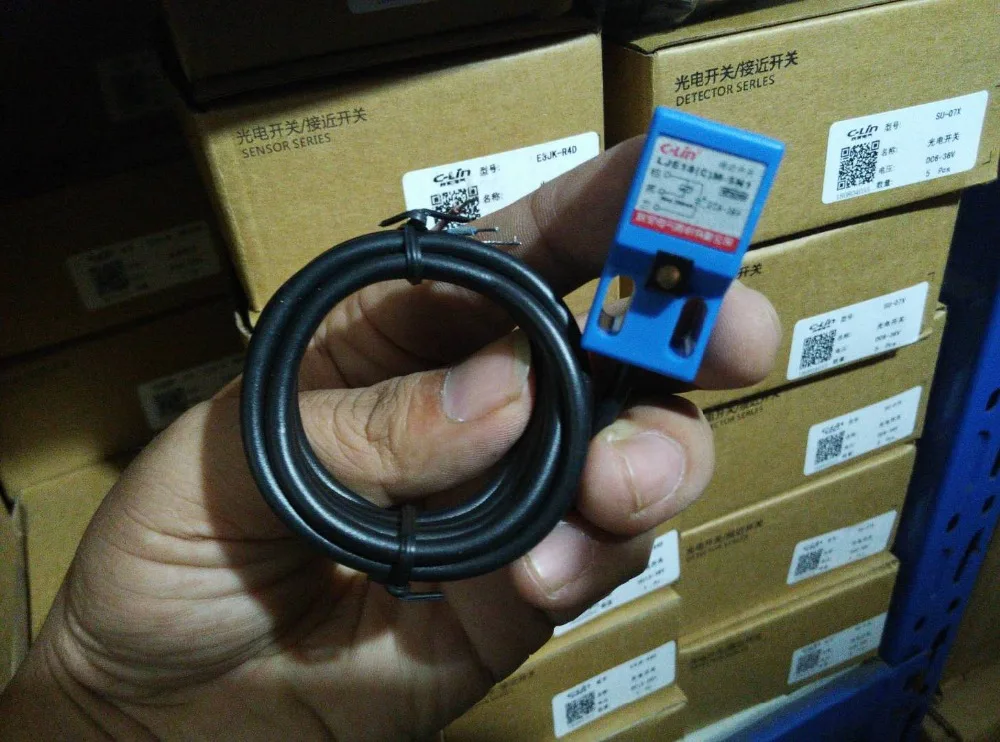 Brand new original authentic C-Lin LJE18(C)M-5N1 Angle Post Inductive NPN DC Three-Wire Normally Open Proximity Switch | Обустройство