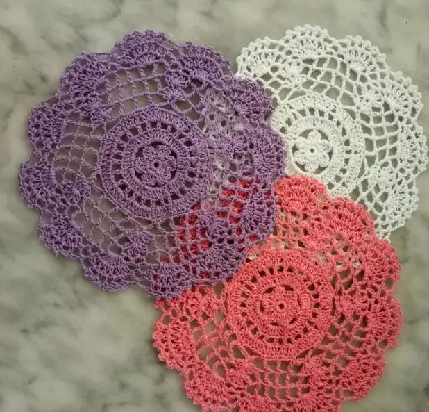 

Cotton Crochet Doily 20cm Placemats Small Flowers Coaster Kitchen Placemat Mug Cup Mat Pad Table Party Decoration Accessories