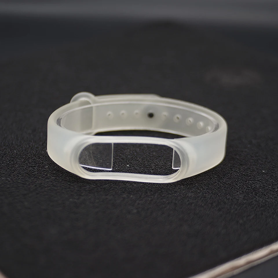 Фото Силиконовый ремешок для Xiaomi Mi Band 4 браслет умные браслеты аксессуары 3 глобальная Силиконовый ремешок для Xiaomi Mi Band 4 браслет умные браслеты аксессуары 3 глобальная