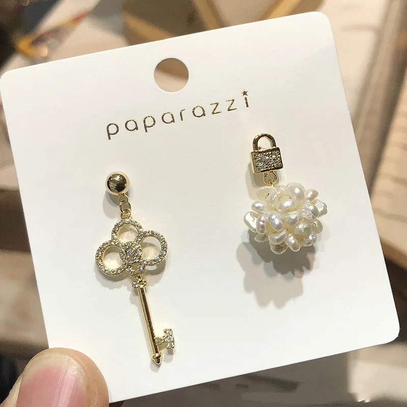 

MENGJIQIAO 2019 Korean New Shiny Zircon Heart Key Drop Earrings For Women Asymmetric Elegant Pearl Girl Pendientes Jewelry Gift