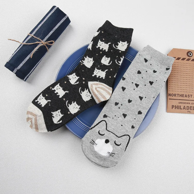 [PEONFLY]2 PAIR Animals Cartoon Socks Women Cat Foot prints Cotton Socks Floor Keep Warm Drop Shipping High Quality