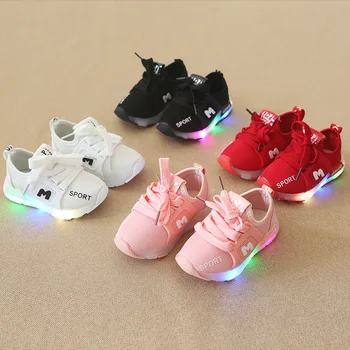 

Children Breathable Shoes Fashionable LED Luminous Running Sports Walking Shoes Home School Party Shoes New