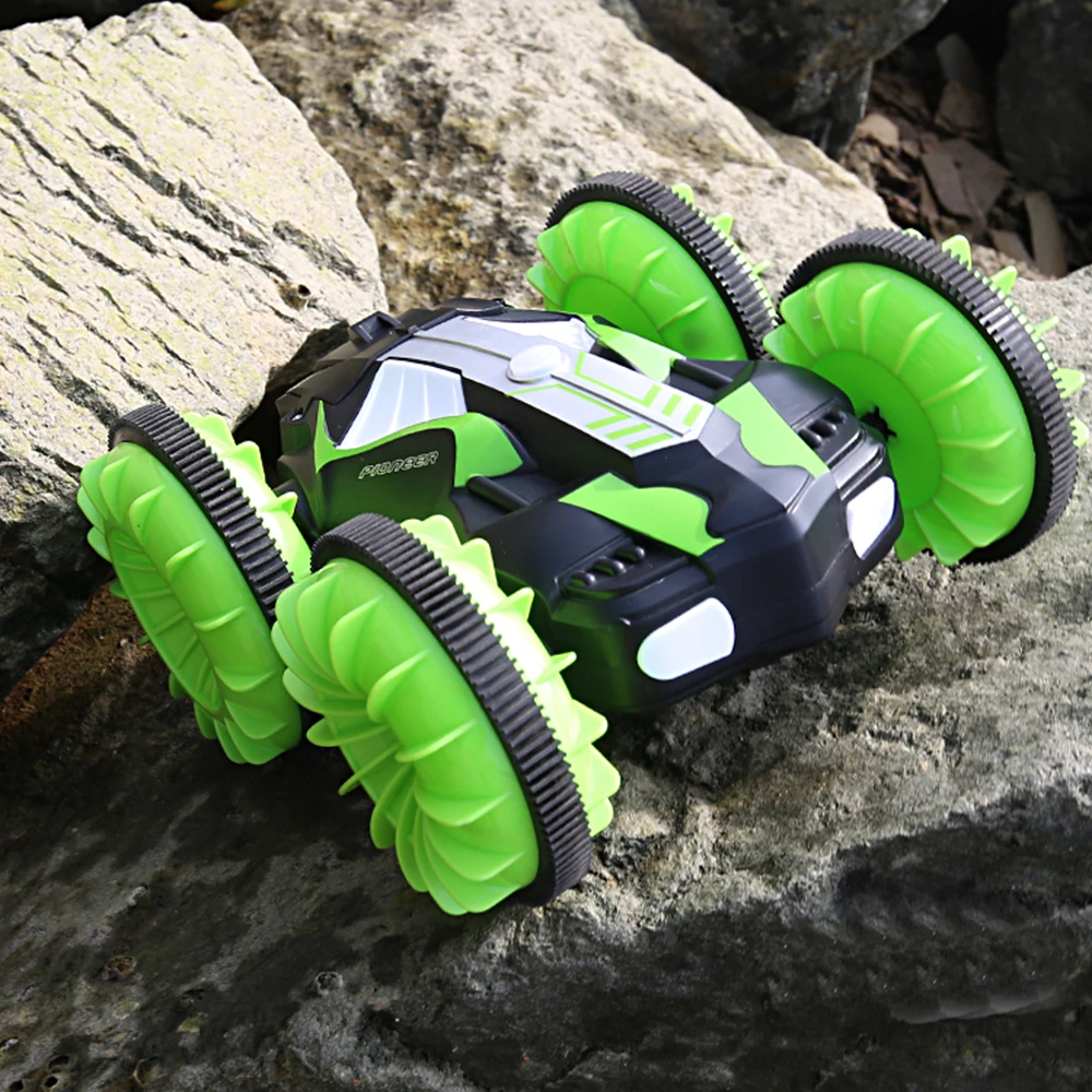LH-C013-2-4GHz-Four-Drive-Force-Waterproof-Protection-Double-Side-Amphibious-RC-Stunt-Car-360 (3)