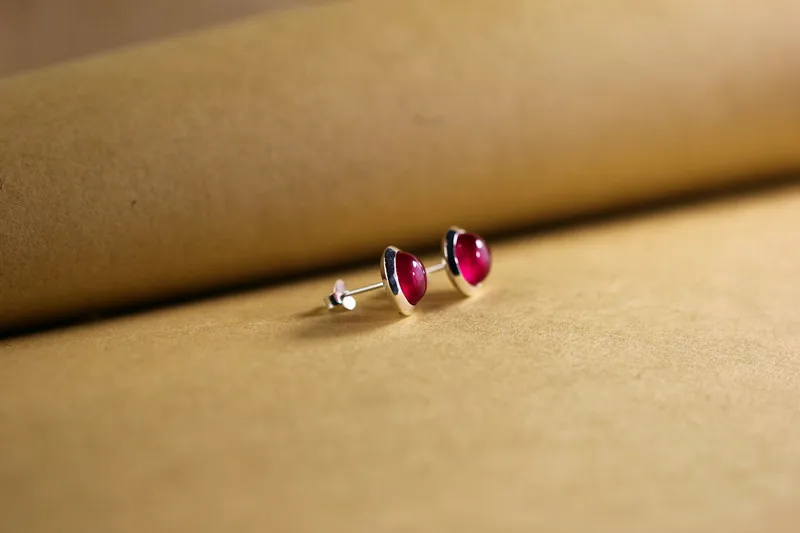 Женские серьги из корунда KJJEAXCMY красные S925 пробы ювелирные