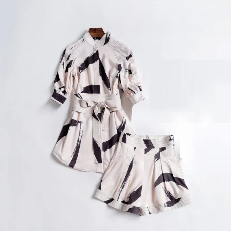 

New Summer Runway Designer 2 Piece Set Women Ink Art Print Short Sleeve Belt Blouse Tops + High Waist Shorts Two Piece Set Suits