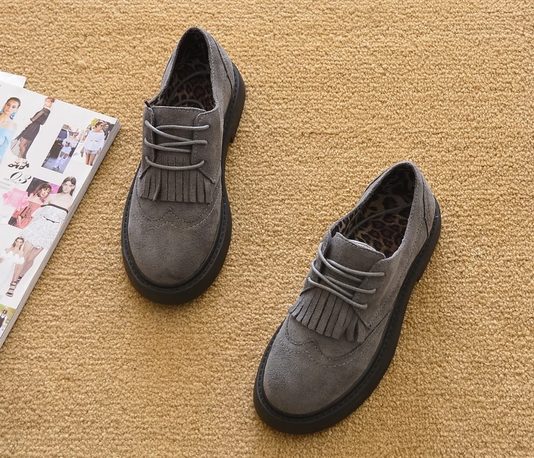 

New Spring and Autumn Flat With Single Shoes Thick Bottom Lazy Tassel Lace Up Cloth Shoes Women Gray Black Zapatos Mujer