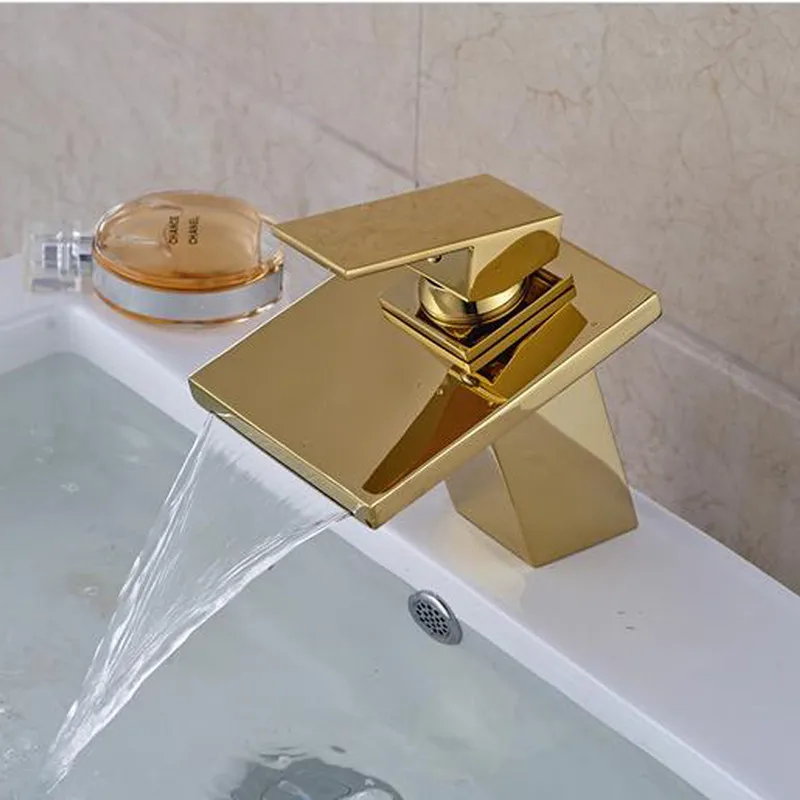 Бесплатная доставка Одной ручкой золото водопад смеситель с бортике твердой латуни Золотой ванной бассейна раковина воды смесителя