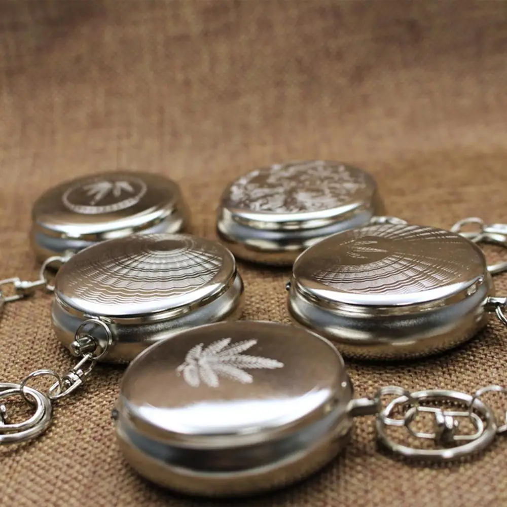 

Household Iron Mini Portable Metal Small Ashtray Round Environmental Ashtray With Keychain For Outdoor