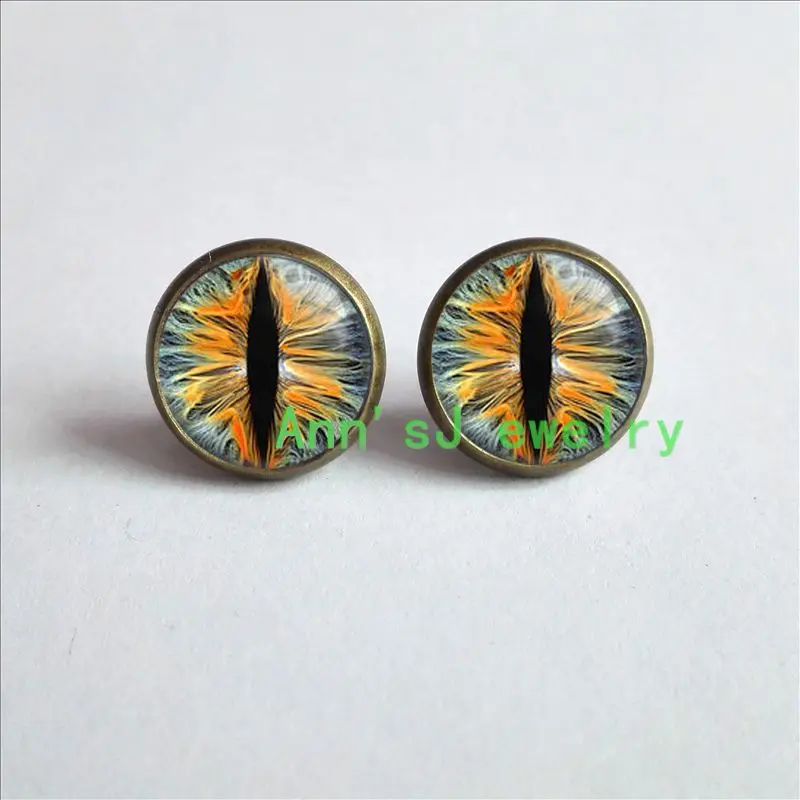 HZ4 00400 dragon ear stud tiny stud pierced earrings dragon stud