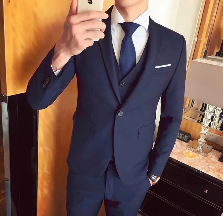 رجل الدعاوى 2019 جديد بدلة على الموضة الرجال 3 قطعة سهرة سترة + سترة + السراويل ضئيلة المهنية الأعمال سترة العريس الزفاف
