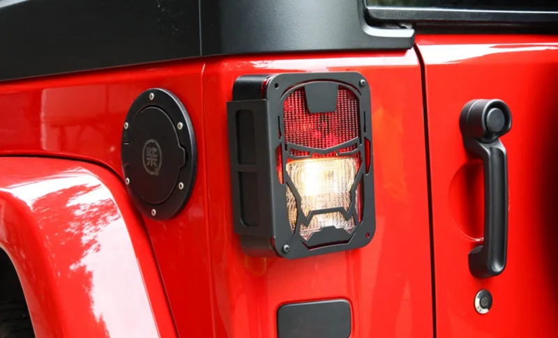 Sansour Железный человек стиль 2 шт фонарь охранник доска задняя крышка лампы для Jeep Wrangler 2007- авто свет протектор аксессуары