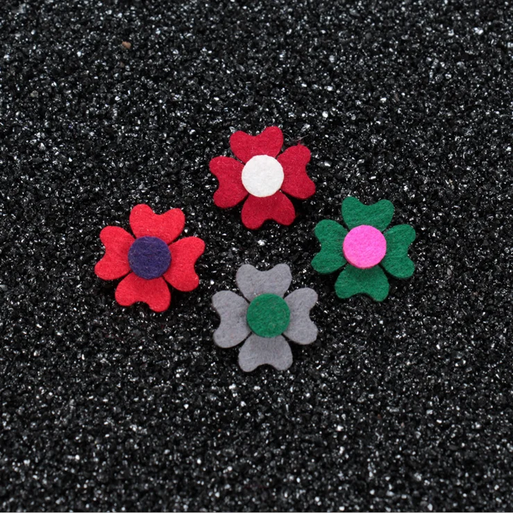 

Fashion Fabric Four Leaf Clover Shape Brooch Collar Lapel Pin Men Women Decorative Corsage Pins Gift Badge
