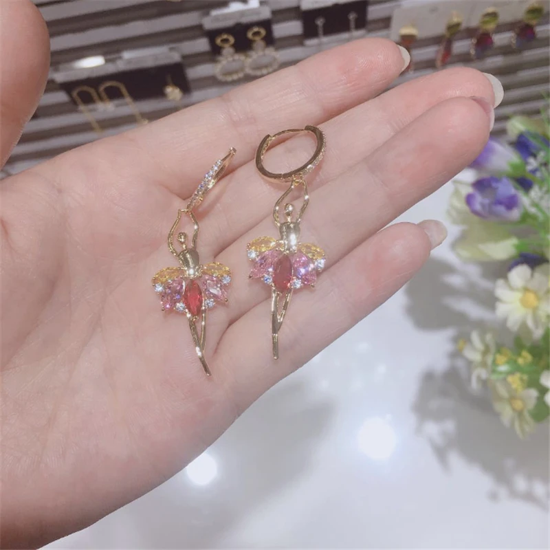 

2019 New Arrival Luxury Golden Dancer Girl Free Of Charge Sliver Needle Drop Earrings Holiday Accessories Korea One Piece E03546
