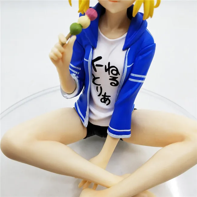 Anime Figures 11CM Fate Grand Order Saber Altria Pendragon Eat Meat Balls Ver PVC Figure Collectible Model Toy Doll Gift