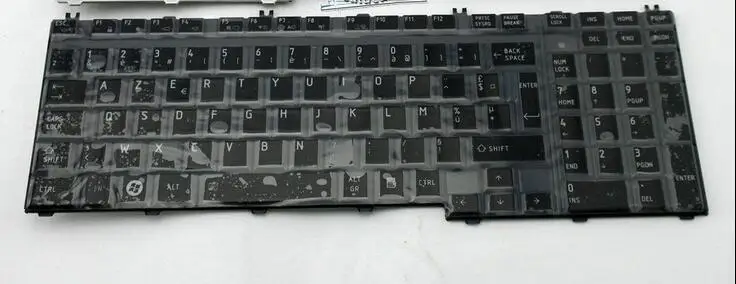 Клавиатура для Toshiba Satellite A500 A500D A505 Equium L350 L350D P200 P300