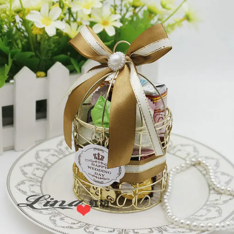 Романтическая Свадебная подарочная коробка с колокольчиками, жестяная Европейская Подарочная коробка, железная Золотая птичья клетка, персонализированные свадебные коробки для конфет - Цвет: box with ribbon