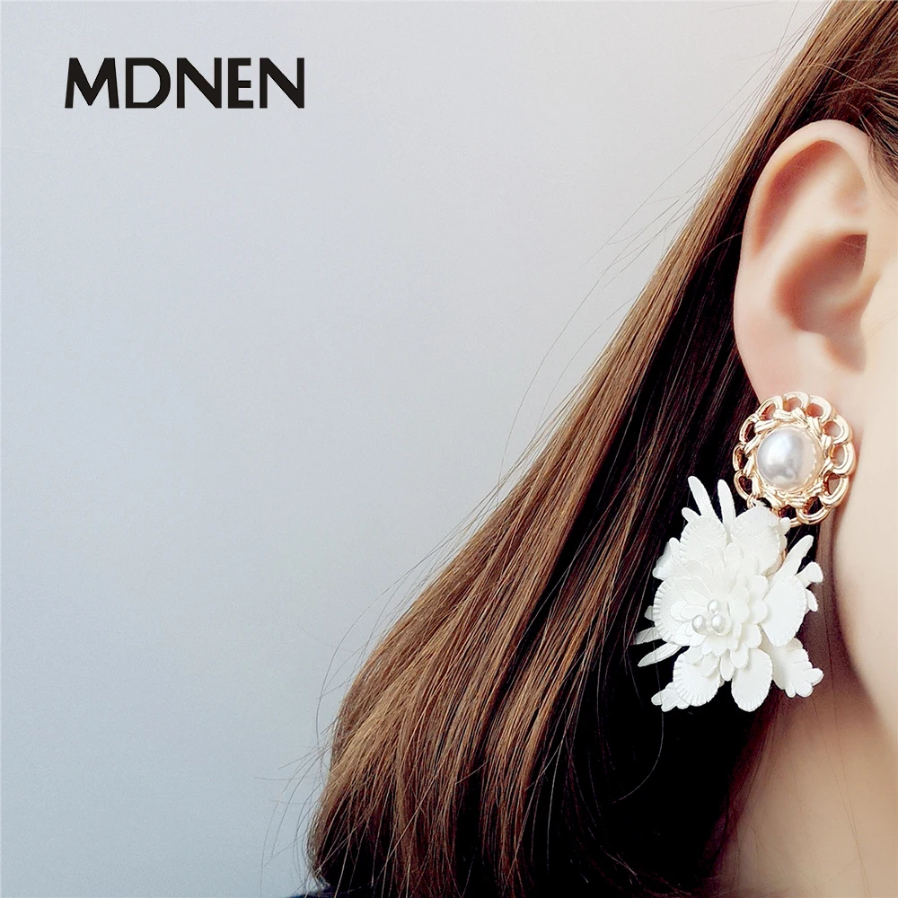 

New Drop Earrings White Pearl Leather Bullock Big Flowers Gold Vintage Party Jewelry Dangle Earrings For Women