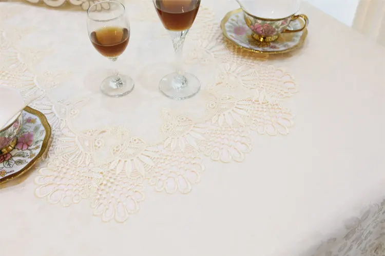 ZHUO MO Luxury European Lace Round Table Cloth for Kitchen Coffee house living room Wedding Decor Home Decor Tablecloth