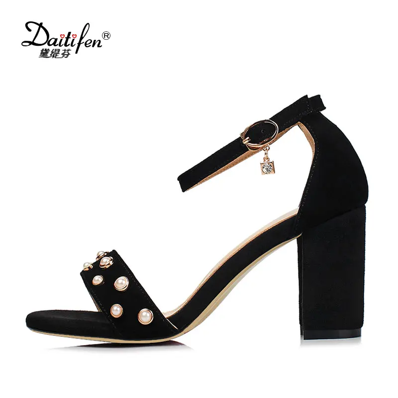 

Daitifen 2017 Women Summer Sandals Pearl Ankle Strap Thick High Heel Shoes Ladies Buckle Open Toe sandalias Zapatos Wedding shoe