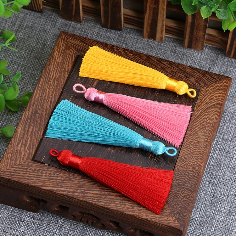 

2pcs/lot 8cm Mini Polyester Silk Tassel Hang-up Ring Brush for Earrings Charm Pendant Satin Tassels Diy Jewelry Making Findings
