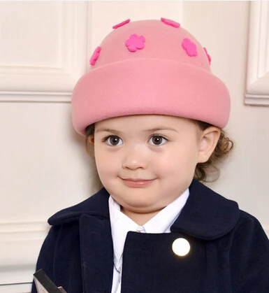 Цветок моды зимняя шерсть детские Кепка теплая Кепка в Корейском стиле для девочек британская шляпка берет Повседневные платья D807