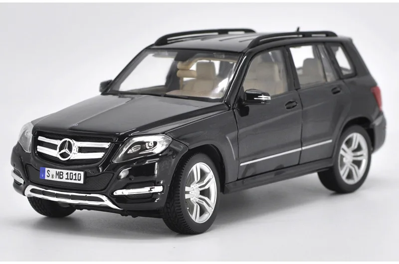 

1/18 Mercedes-Benz GLK300 GLK CLASS Black Diecast car by GT AUTOS
