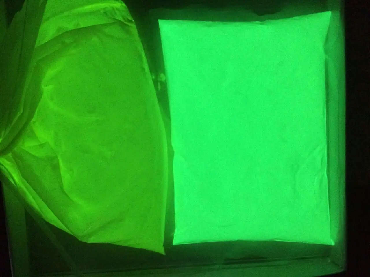 

Glow in dark pigment Yellow Green Light Color long last glowing, luminescent powder for nails,Noctilucent powder 1pack=100g