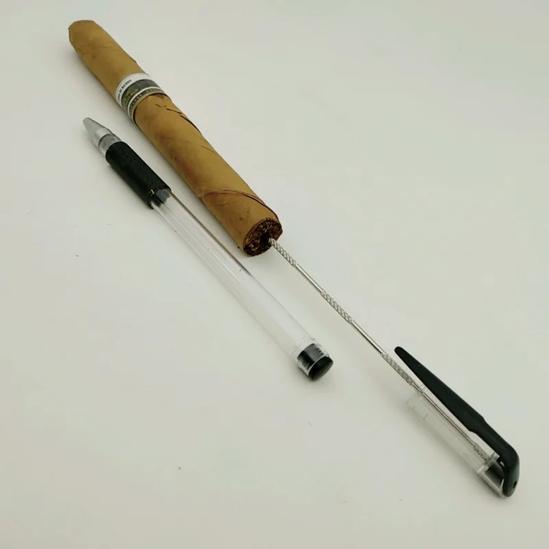 

New 1pcs Creative Pen Shape Metal Cigar Piercer Cigar Punch Cutter Holder Cigar Stick Pipe Tool Smoking Accessories t9263