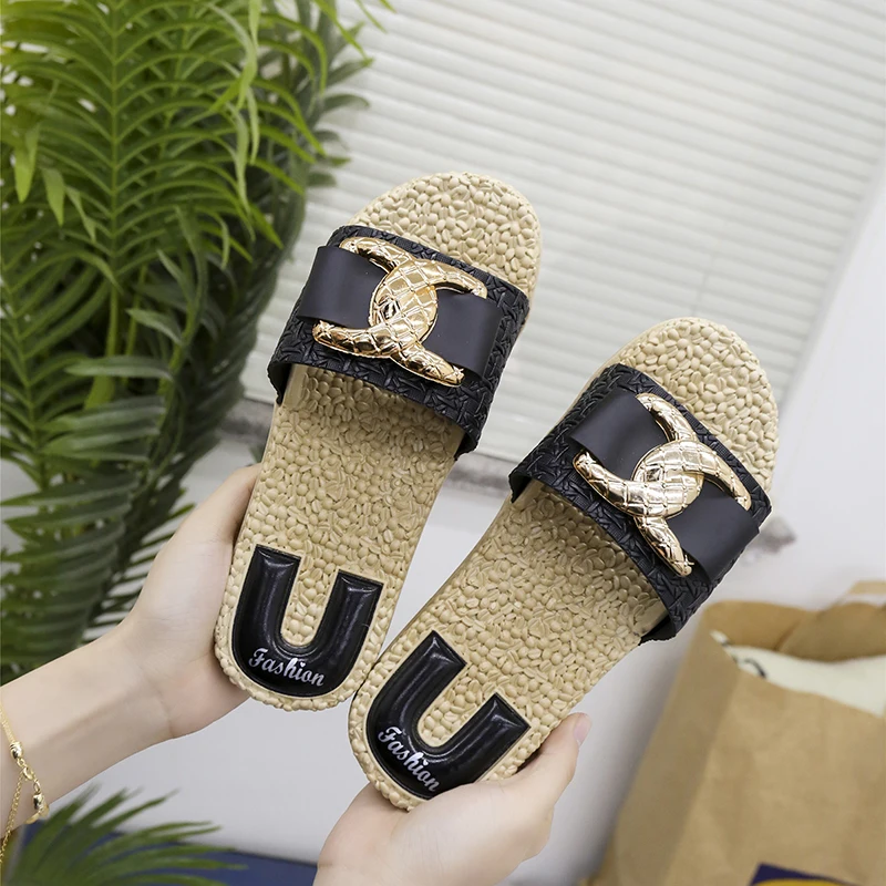 

Women shoes Summer Leather Slippers Metal decoration Breathable Beach Slippers Soft Sole Female Slides Flat Casual Shoes Women