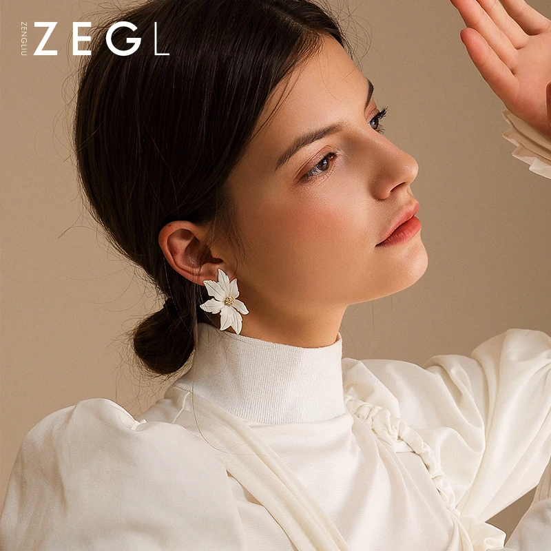

ZEGL white flower earrings for women autumn and winter temperament earrings retro ear jewelry