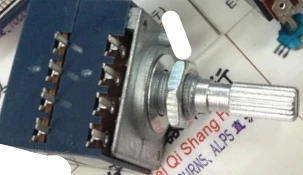 1pcs/lot Fever-level dual-potentiometer RH2701 A50K A100K A250K A500K handle 25MM flower 8 feet | Электронные компоненты и