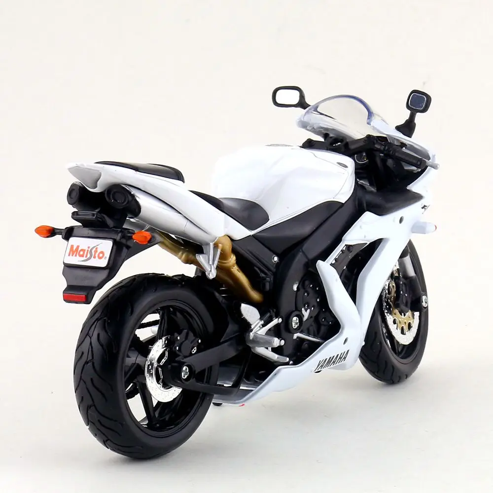 Yamaha YZF-R1 (17)