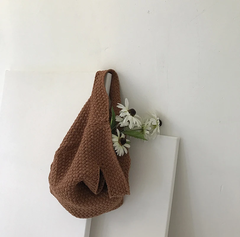 3 (28)