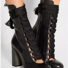 Реальные фотографии; женские модные ботильоны на толстом каблуке с круглым носком и шнуровкой; Цвет черный, синий; ботильоны на высоком каблуке с вырезами и ремешком на щиколотке