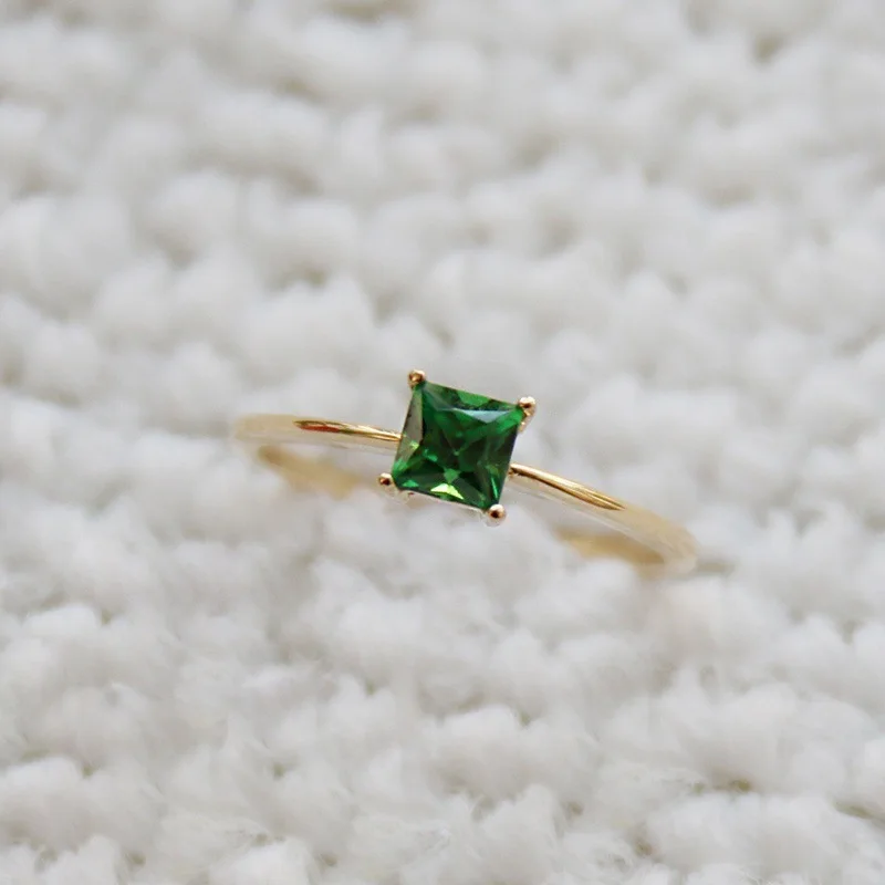 AAA Cubic Zircon Green Stone Ring 3