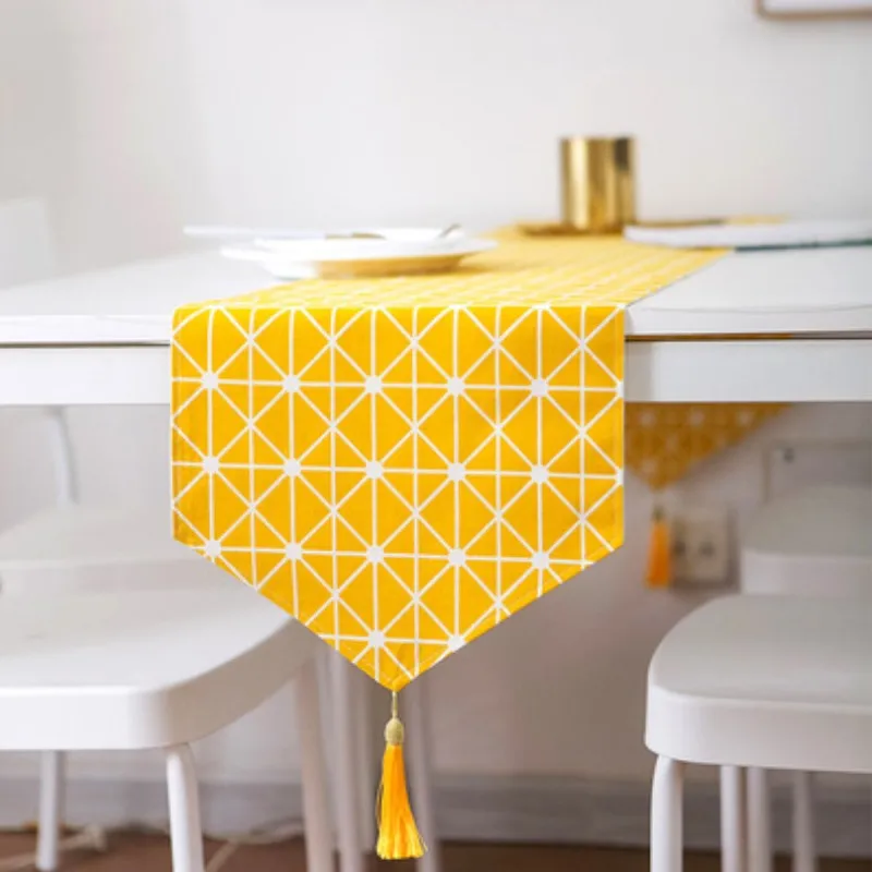 

Brand design yellow plaid cotton and linen tablecloth modern restaurant decoration high quality LOVRTRAEL front runner