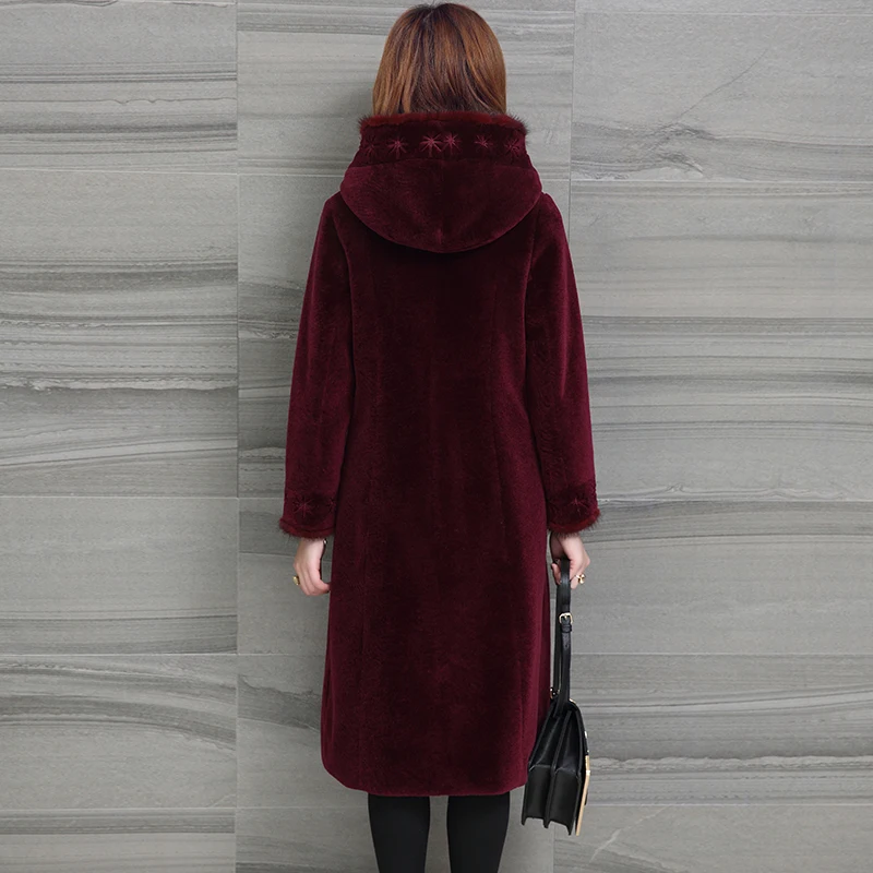 AYUNSUE 2018 Natural Sheep Shearing Real Fur Coats Women Ladies Winter Jacket Hood Mink Fur Coat Female casaco feminino WYQ791