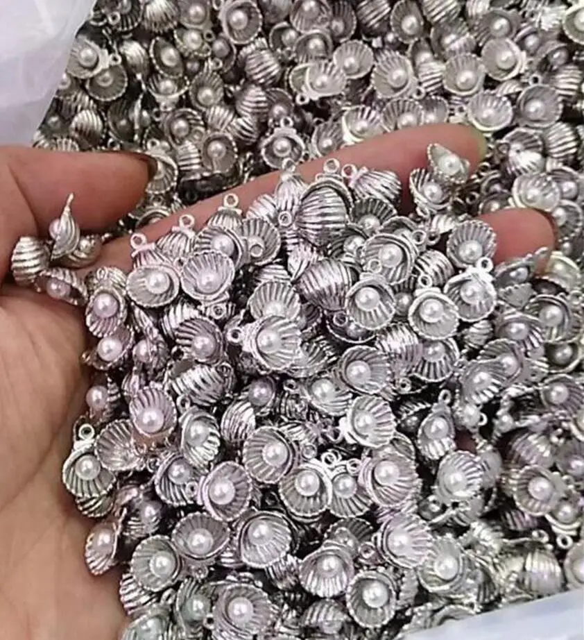 

Wholesale 10pcs Fashion Antique Silver Pearl clam shell charm Pendant Necklace/Bracelets DIY Jewelry Accessories
