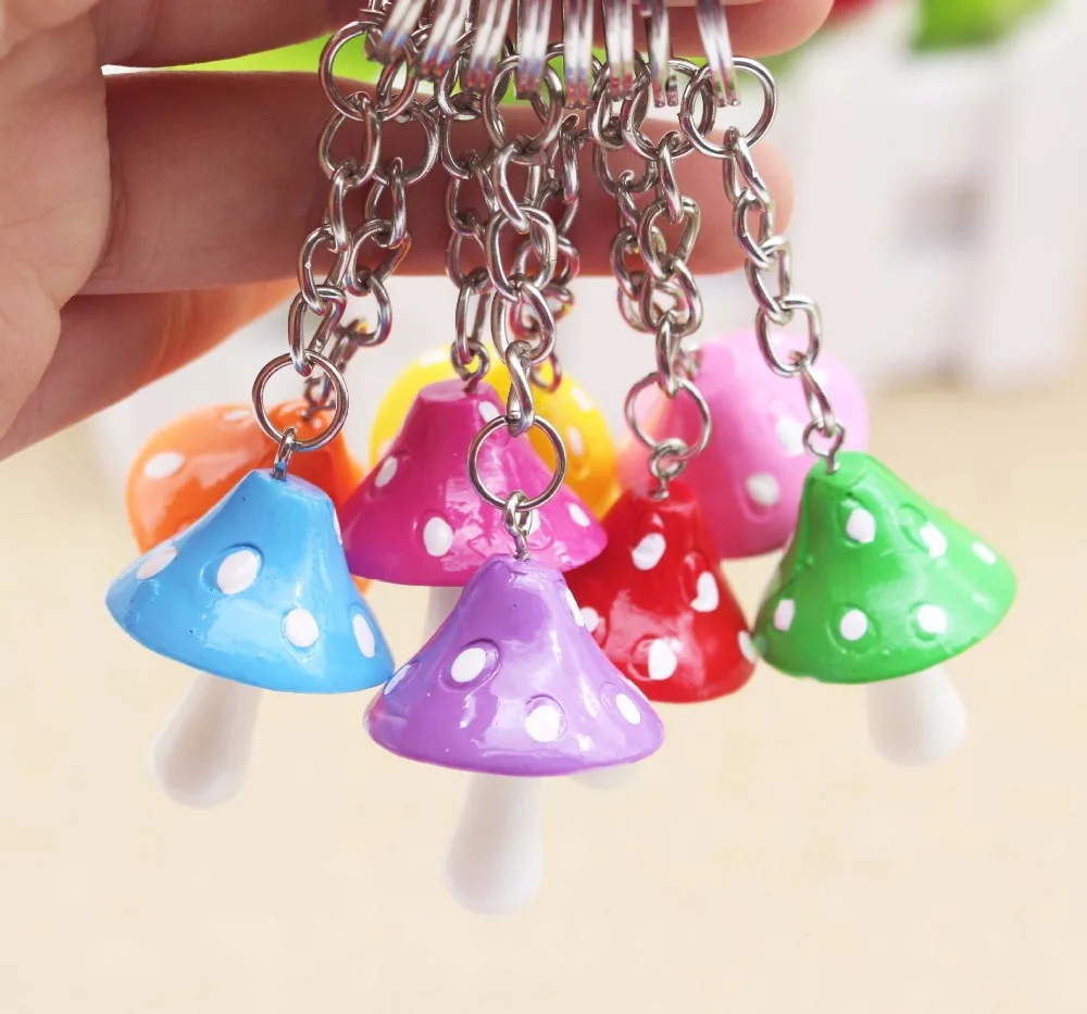 

FREE SHIPPING BY DHL 100pcs/lot Novelty Plastic Mushroom Keychains Mini Mushroom Shaped Keyrings Gifts