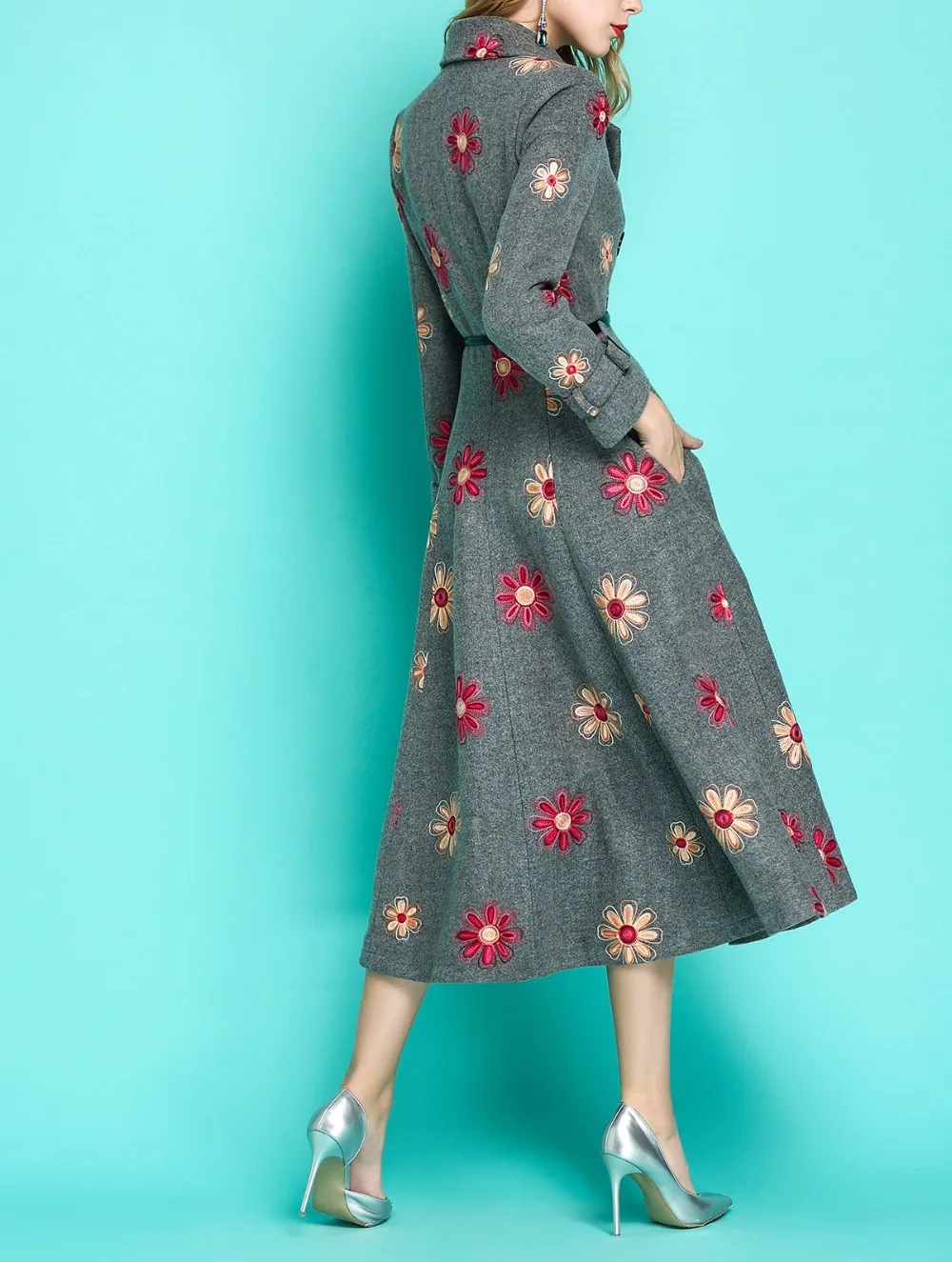 Elegant Design Autumn and Winter 2018 new arrival flower embroidered overcoat Double Breasted long vintage wool coat women B1149 Elegant Design Autumn and Winter 2018 new arrival flower embroidered overcoat Double Breasted long vintage wool coat women B1149