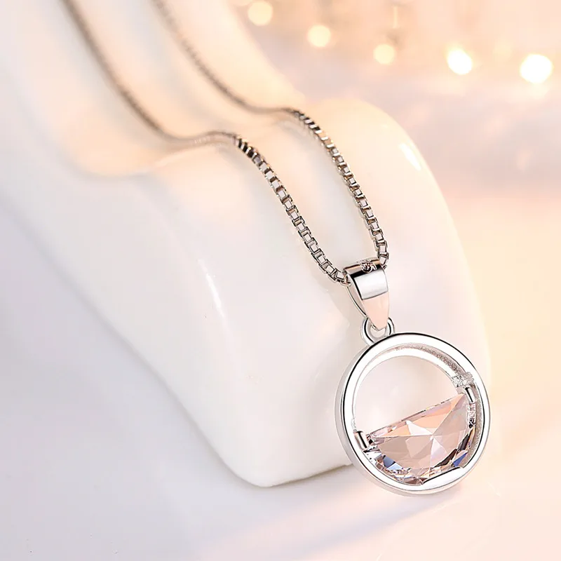 10749916356_248682925