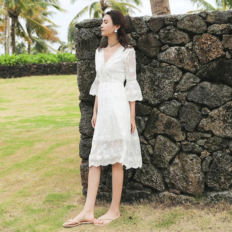 Midi Di Del Bianco Delle Alta Ricamo Without Abiti V collo Manicotto Femminile Progettista Donne Nuovo Vestito Vestido 2018 Floreale Ritaglio Chiarore Necklace Estate Fascia xqXUAnz