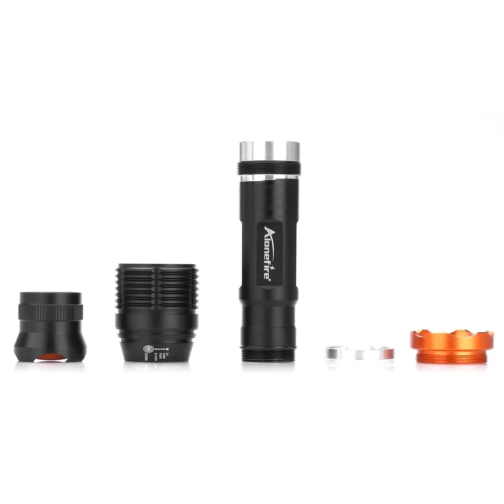 Zoom flashlight (9)