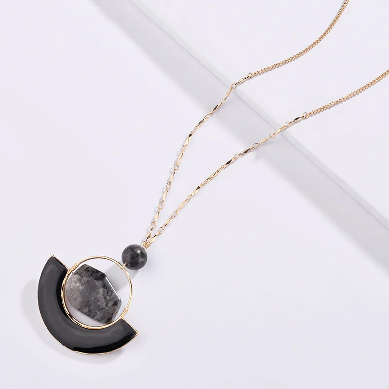 

New Design Facted Natural Stone Round Beads Long Sweater Necklace Fashion Enamel Metal Link Chain Pendant Necklace For Women