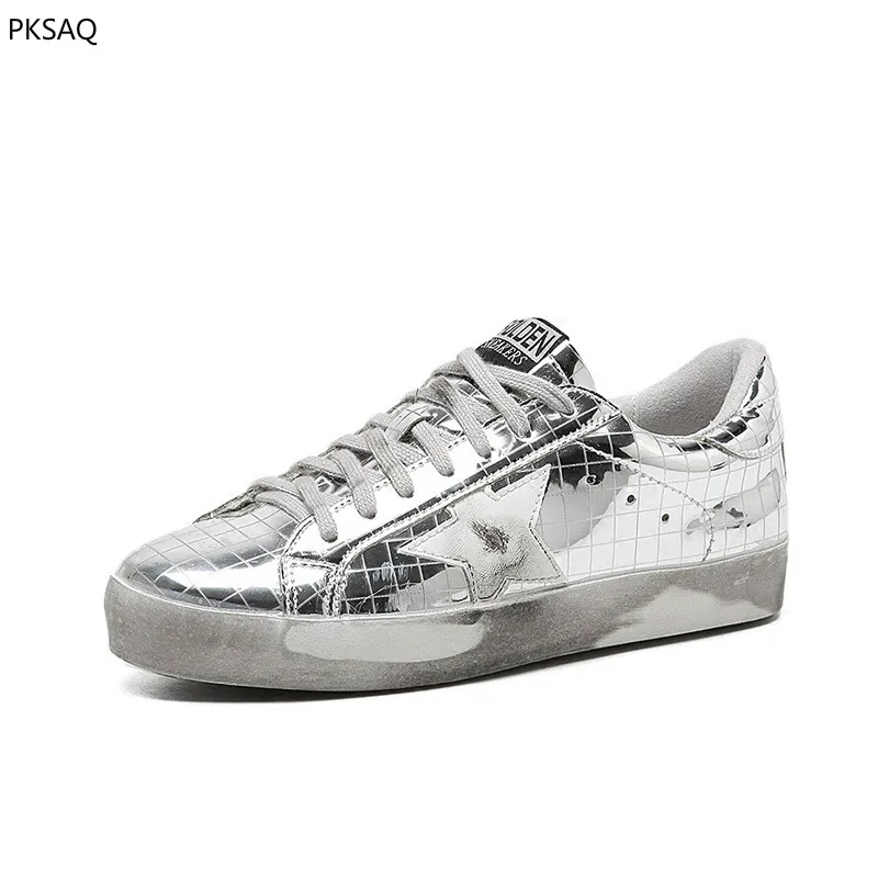 

Spring Autumn Women New Silver Little Dirty Shoes Made Old Shoes Lady Star Casual Flat Shoes Students Fashion Shoes